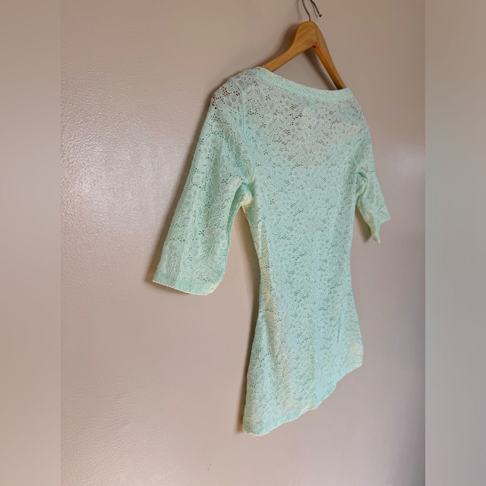 SALE! Mint Express Scoop Neck Half Sleeve Top Size S NWT - Picture 4 of 6